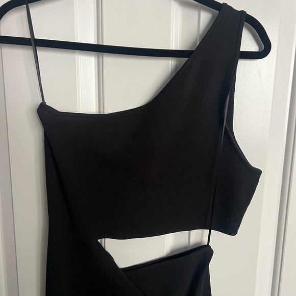 Oak + Fort Black Cutout Dress 🖤 - Picture 2 of 7